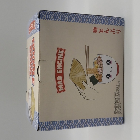 510- Mad Engine Noodle Bowl With Chopsticks NWT - Picture 4 of 9
